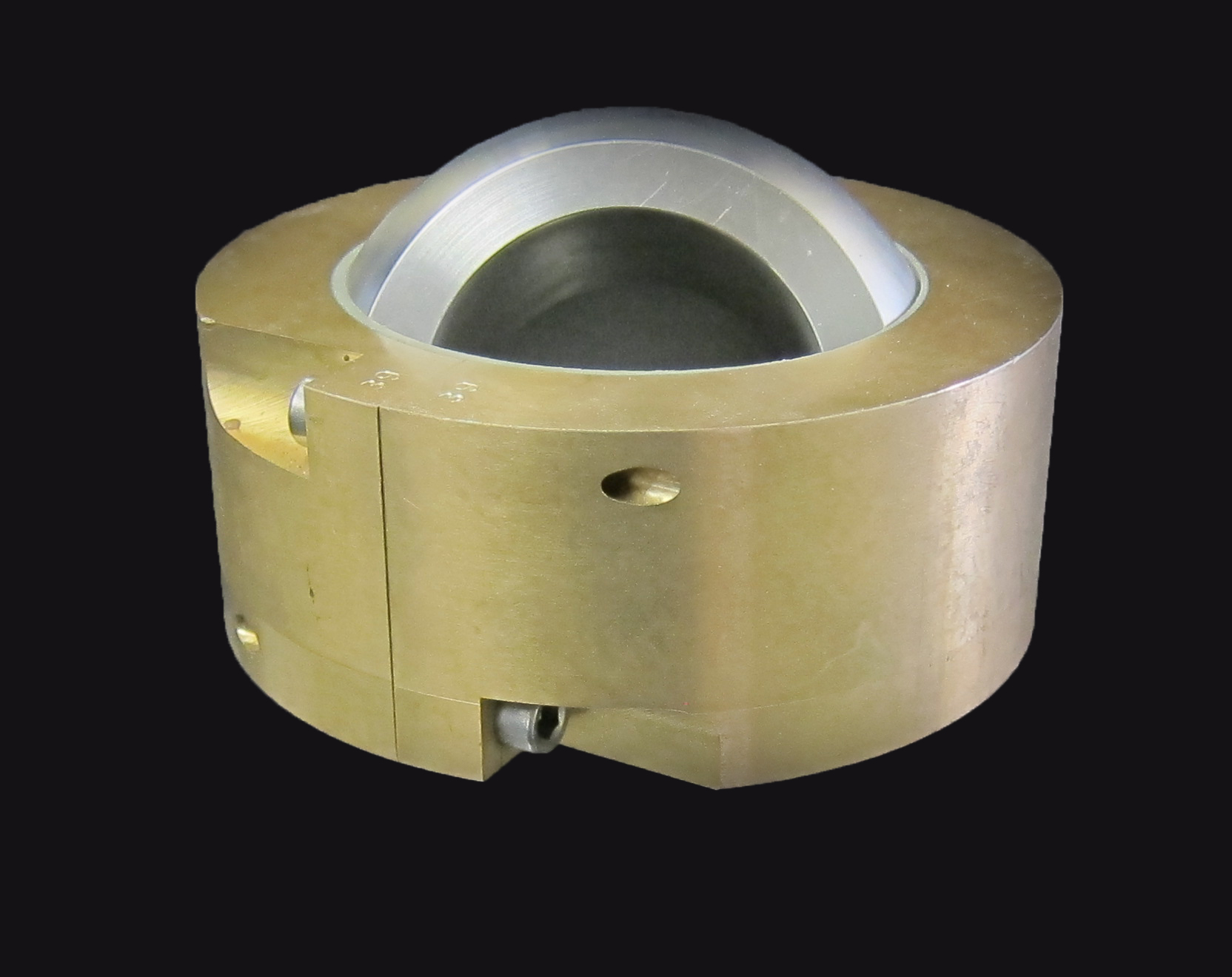 TRAXL Spherical Bearing_01