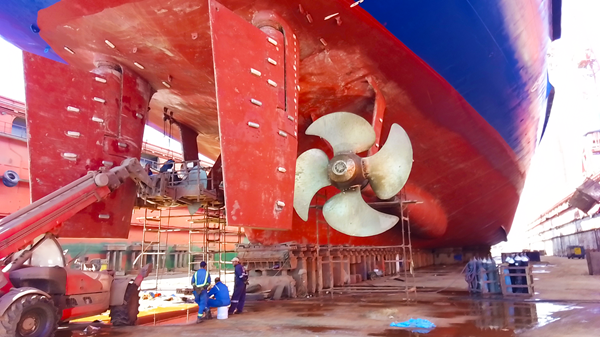 Daleela Vessel fitted with Thordon's SXL bearings
