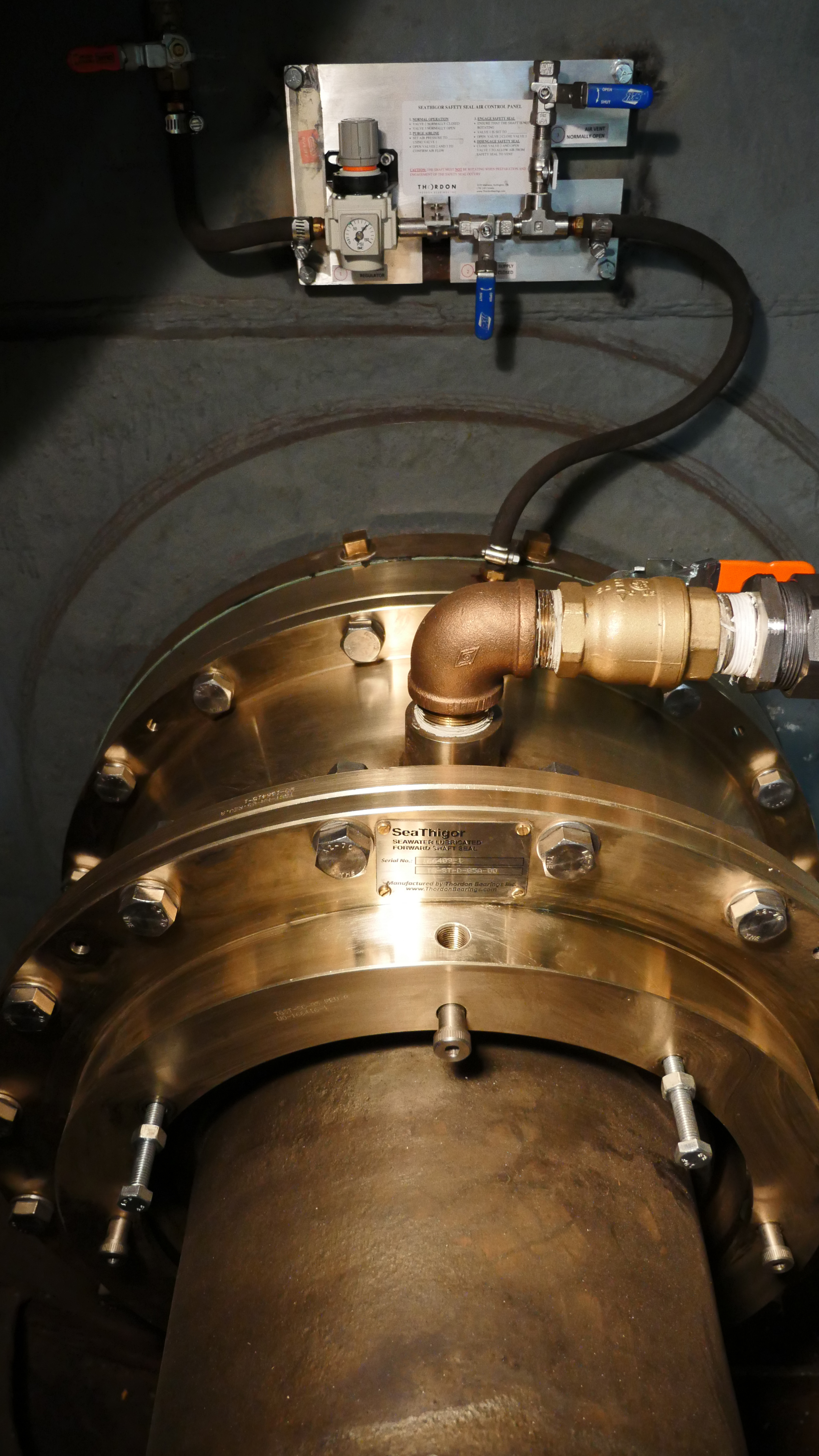 SeaThigor seal fitted to the CCGS Hudson