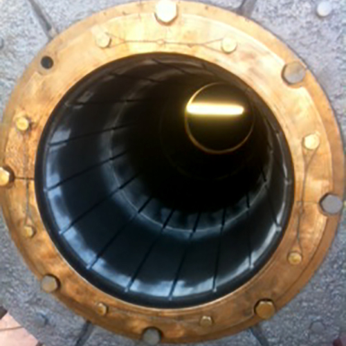 Propeller shaft outlet bearing